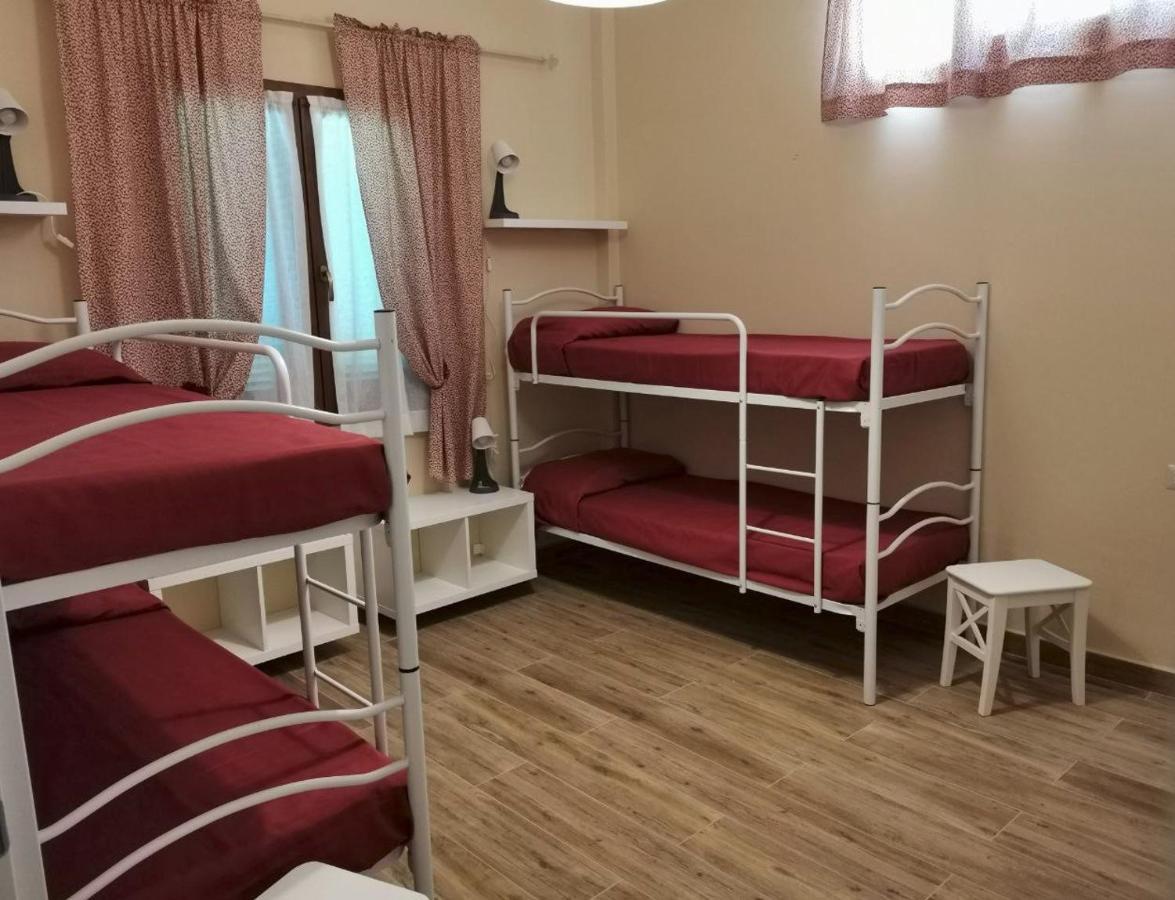 Al Centesimo Chilometro - Ristoro Del Pellegrino Hostel มอนเตเฟียสโกเน ภายนอก รูปภาพ