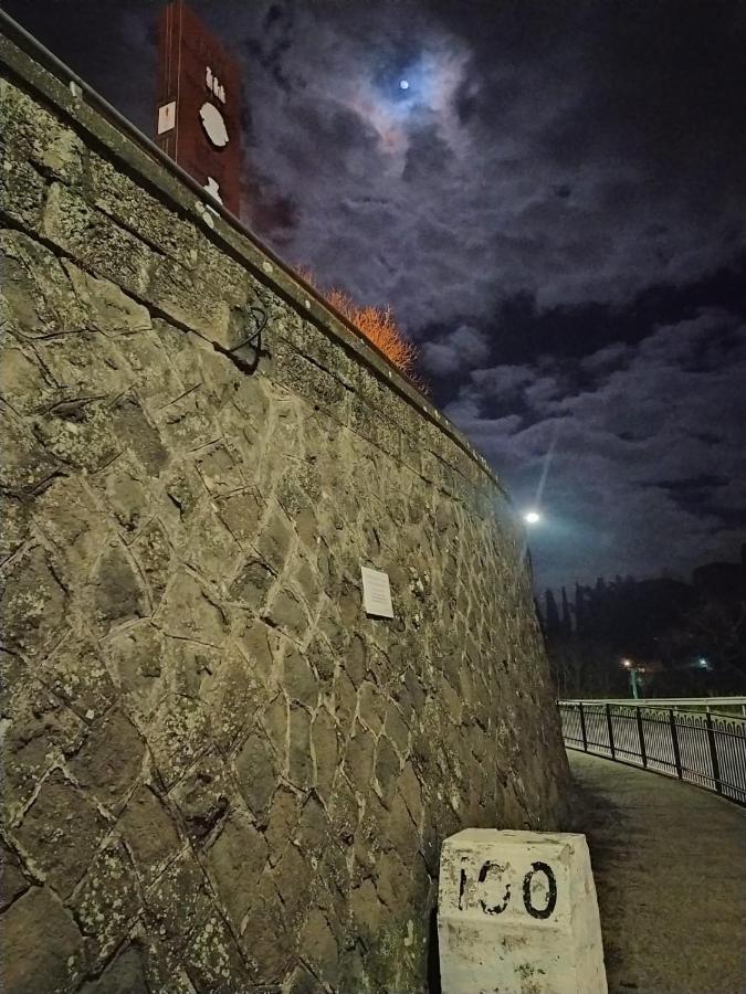 Al Centesimo Chilometro - Ristoro Del Pellegrino Hostel มอนเตเฟียสโกเน ภายนอก รูปภาพ
